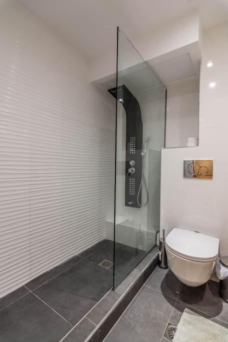 Appartement Pollys Place à Athènes Extérieur photo